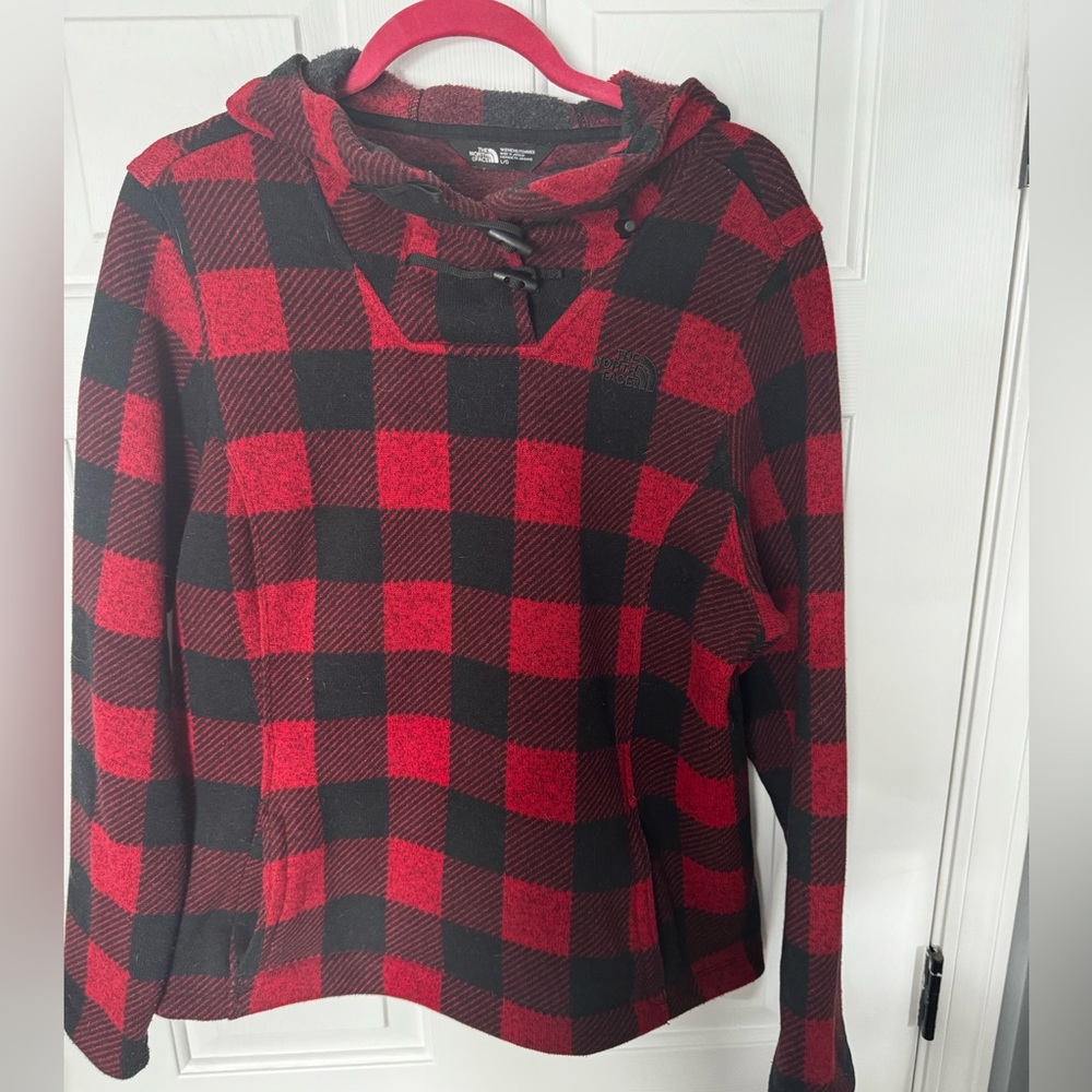 Women’s XL North face fleece 3/4 button hoodie, super warm